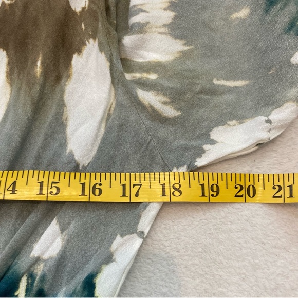 New Young Fabulous And Broke YFB Wrap Long Sleeves V Neck Maxi Dress M - Picture 7 of 9